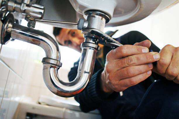 Best Clogged Drain Plumber  in Menomonie, WI